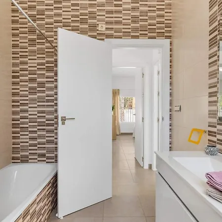 Villa Escriva - Plusholidays