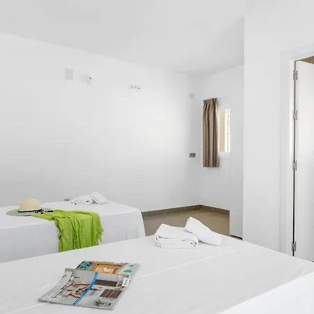 Villa Escriva - Plusholidays *