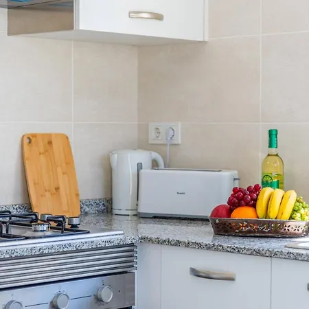 Escriva - Plusholidays Willa