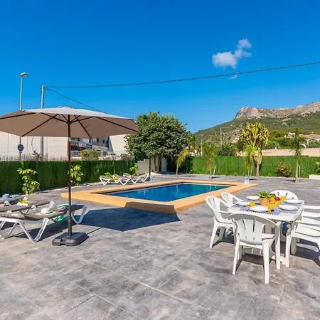 Villa Escriva - Plusholidays *