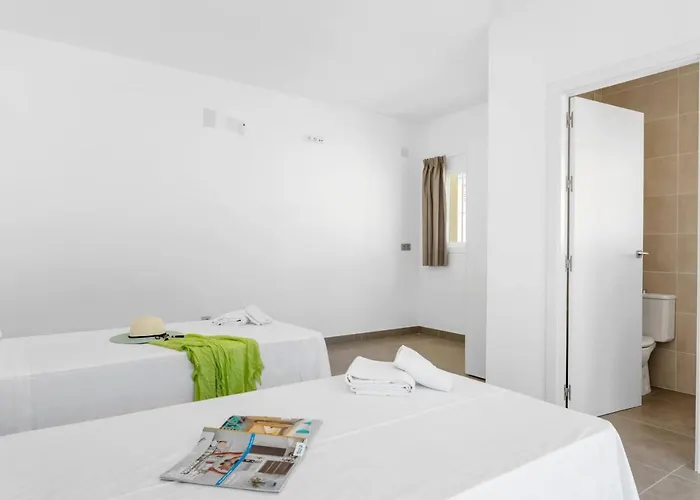 Villa Escriva - Plusholidays *