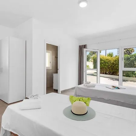 Escriva - Plusholidays Вілла