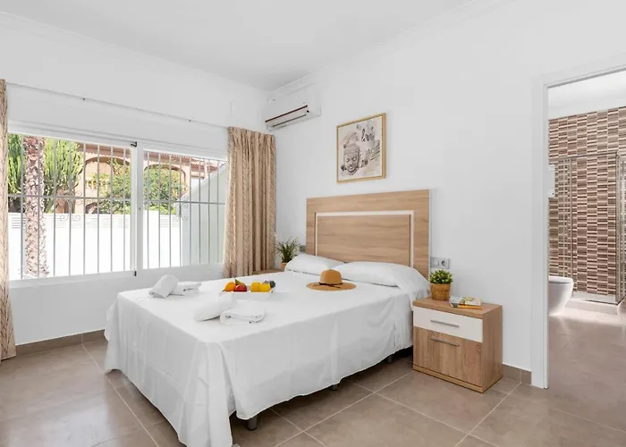 Escriva - Plusholidays Villa *